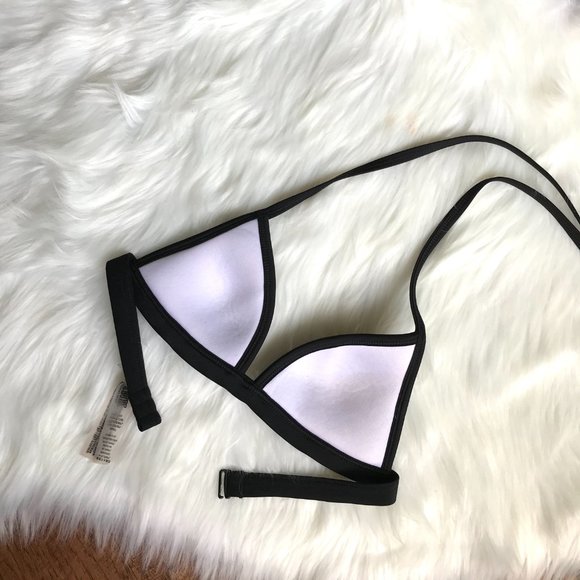 Pink Victoria’s Secret Triangle Bikini Top - Picture 3 of 4